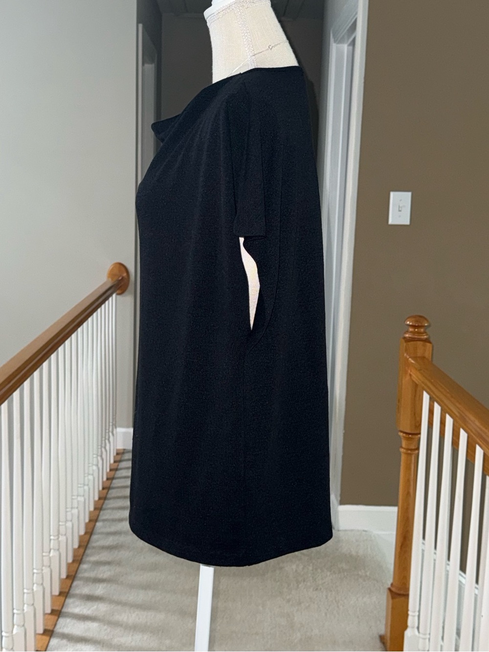 Vince Black Draped V-Neck Short Sleeve Tee - Picture 4 of 10